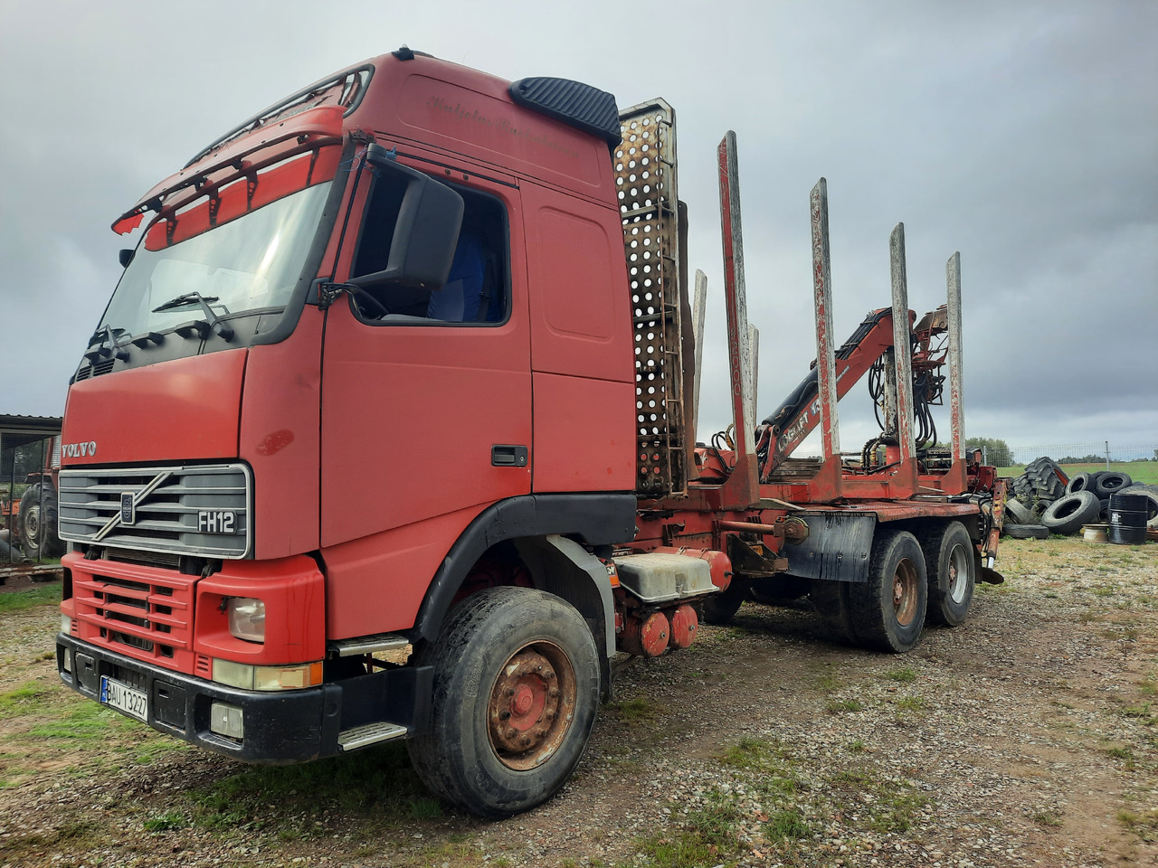 VOLVO FH12 - 木材运输车, 起重车:图2 VOLVO FH12 - 木材运输车, 起重车:图2