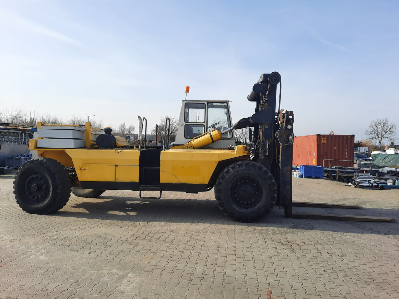 Valmet TD2712 - A25036 - 集装箱叉装车:图2 Valmet TD2712 - A25036 - 集装箱叉装车:图2