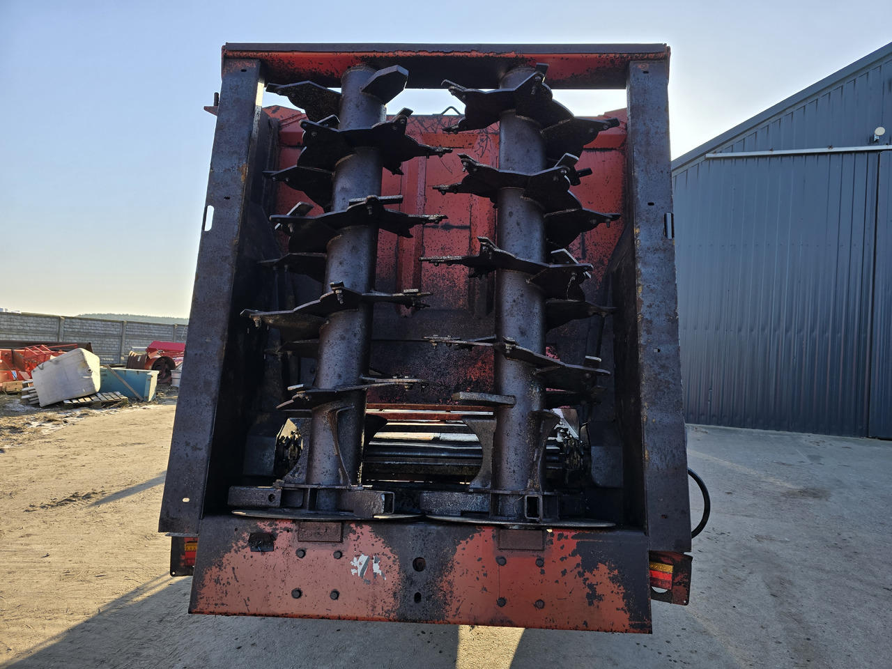 - 撒肥机:图4 - 撒肥机:图4