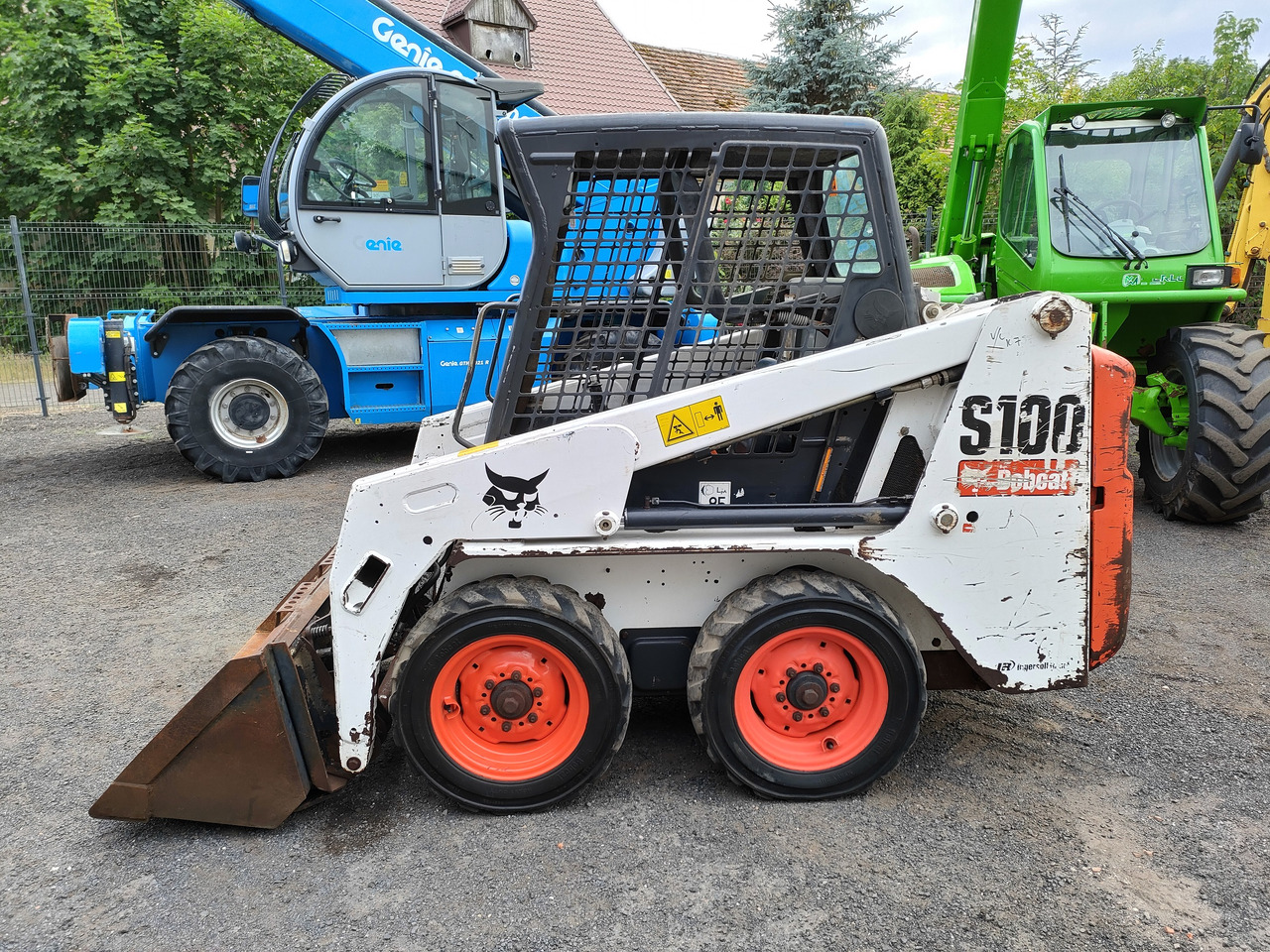 Bob cat s100 - 滑移装载机:图1 Bob cat s100 - 滑移装载机:图1