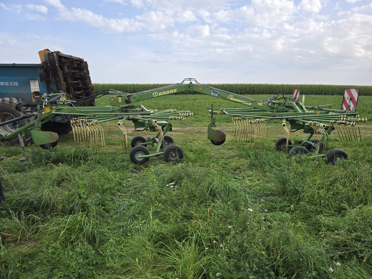 Krone Swadro 710/26T - 翻草机/ 搂草机:图3 Krone Swadro 710/26T - 翻草机/ 搂草机:图3