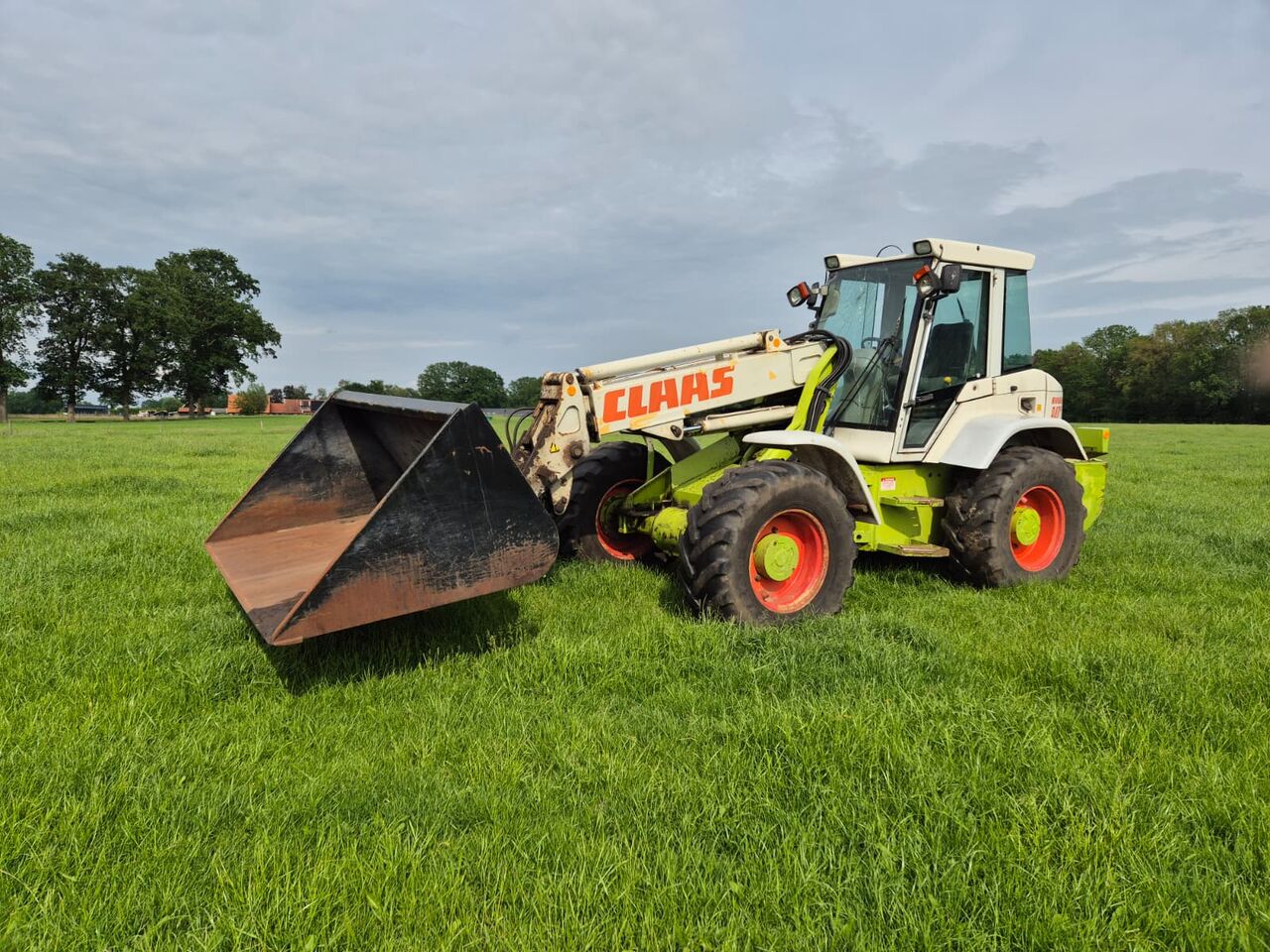 Claas Ranger 940 RX - 轮式装载机:图1 Claas Ranger 940 RX - 轮式装载机:图1