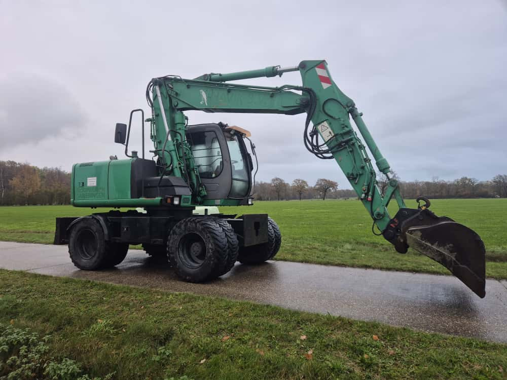 轮式挖掘机 HITACHI ZX 130 W：图9