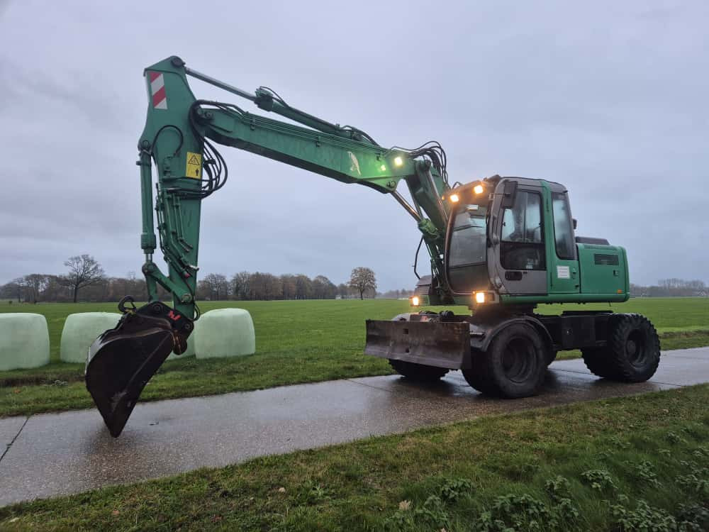 轮式挖掘机 HITACHI ZX 130 W：图17