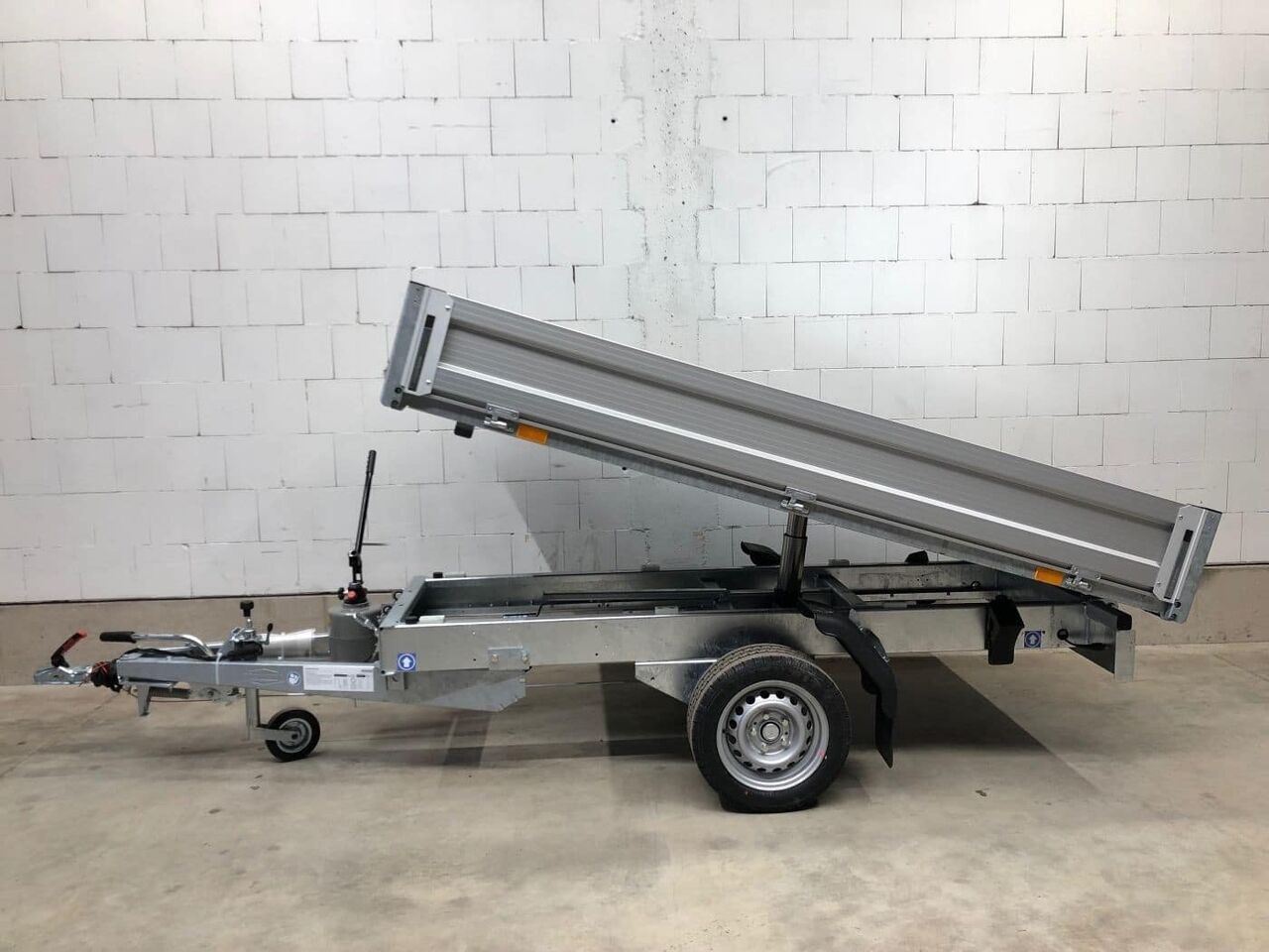 Böckmann RK-AL 2514/15 Rückwärtskipper - 翻斗拖车:图1 Böckmann RK-AL 2514/15 Rückwärtskipper - 翻斗拖车:图1