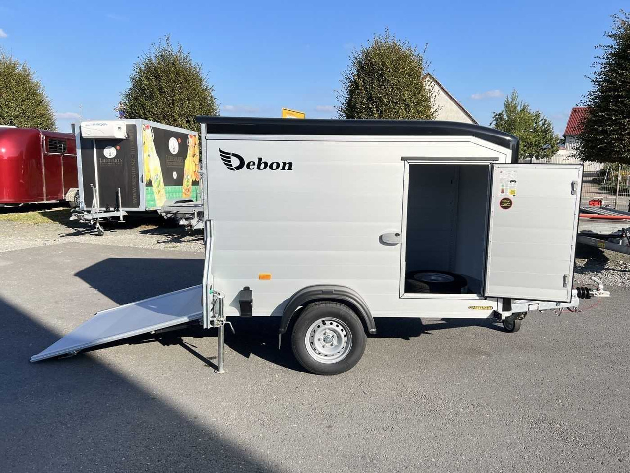 CHEVAL LIBERTE DEBON C255 Seitentür Kofferanhänger - 封闭厢式拖车:图1 CHEVAL LIBERTE DEBON C255 Seitentür Kofferanhänger - 封闭厢式拖车:图1
