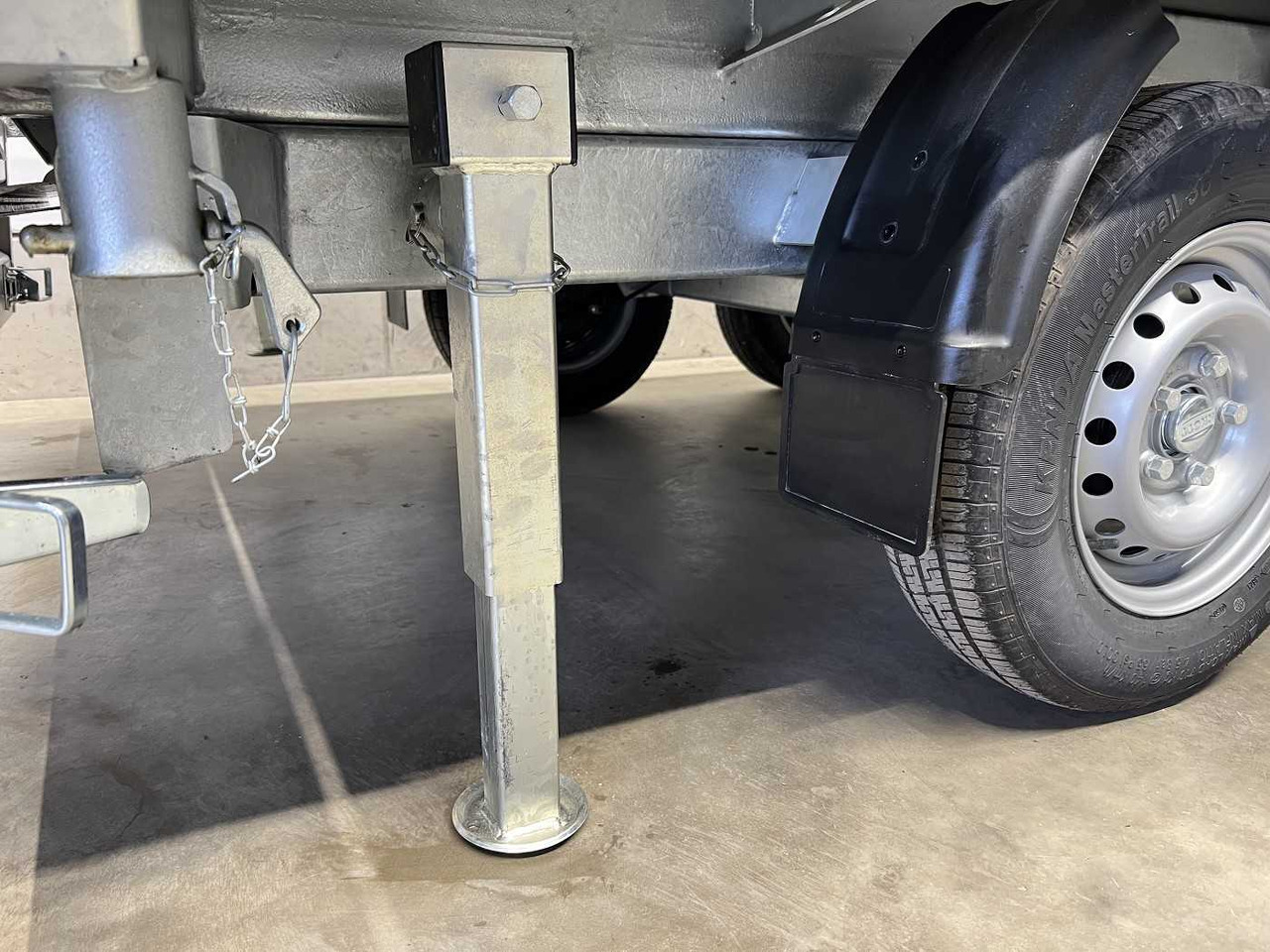 CHEVAL LIBERTE DEBON PW2.4E Rampen Stützen Dreiseitenkipper - 翻斗拖车:图5 CHEVAL LIBERTE DEBON PW2.4E Rampen Stützen Dreiseitenkipper - 翻斗拖车:图5