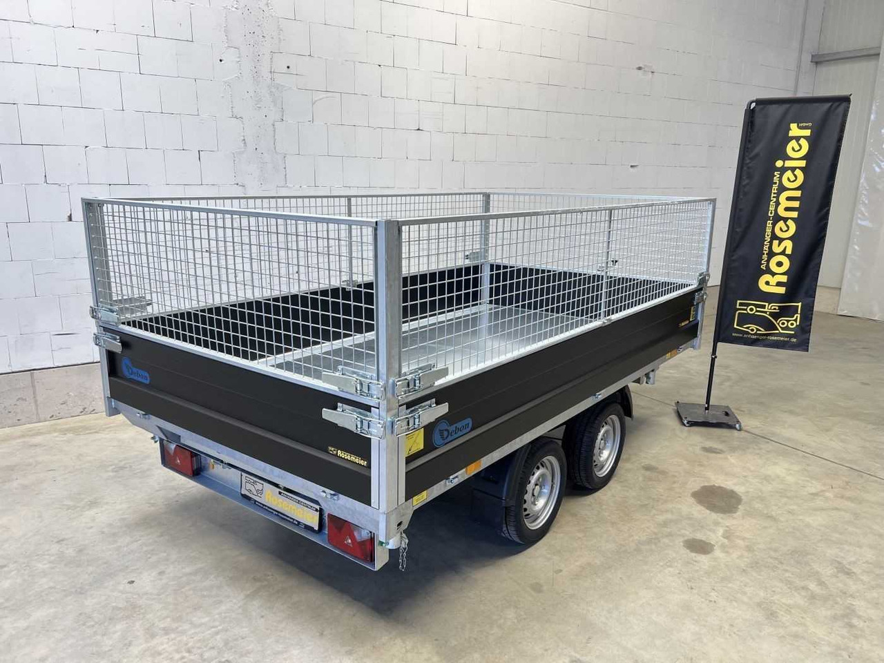 CHEVAL LIBERTE DEBON PW3.3E Black Gitter Dreiseitenkipper - 翻斗拖车:图4 CHEVAL LIBERTE DEBON PW3.3E Black Gitter Dreiseitenkipper - 翻斗拖车:图4