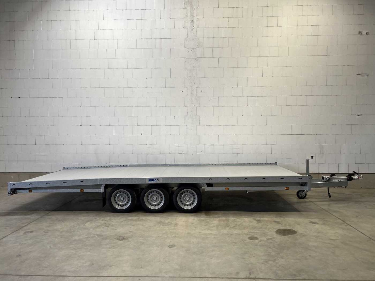 HULCO Carax-3 3500 Autotransporter - 自动转运拖车:图1 HULCO Carax-3 3500 Autotransporter - 自动转运拖车:图1