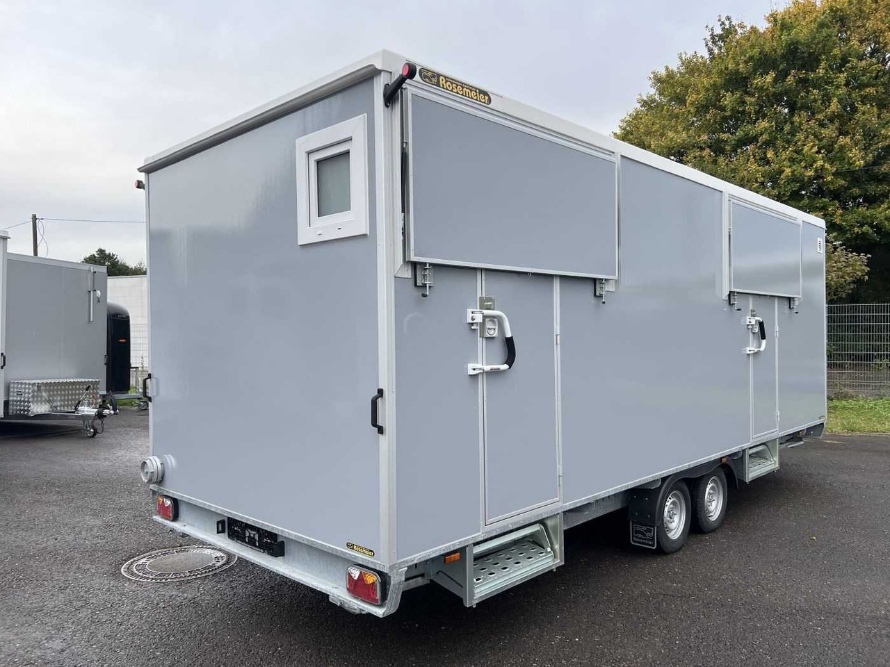 ROSEMEIER EW TA-NO 4 Damen, 1 Herren + 4 Urinal Toilettenanhänger - 冷藏拖车:图2 ROSEMEIER EW TA-NO 4 Damen, 1 Herren + 4 Urinal Toilettenanhänger - 冷藏拖车:图2