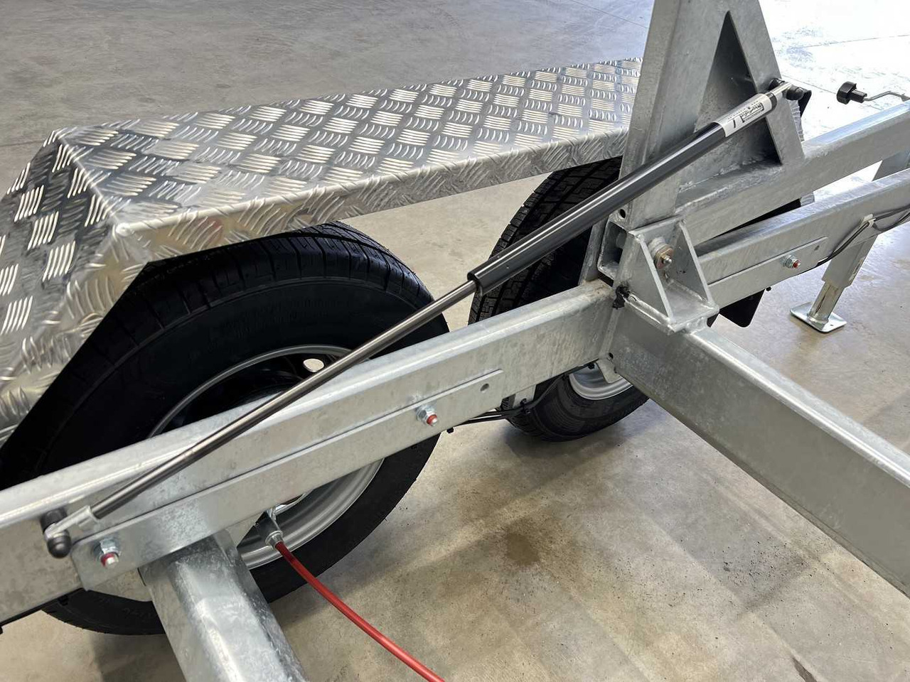 STEDELE KTT 27 Kabeltrommelanhänger - 电缆拖车:图4 STEDELE KTT 27 Kabeltrommelanhänger - 电缆拖车:图4