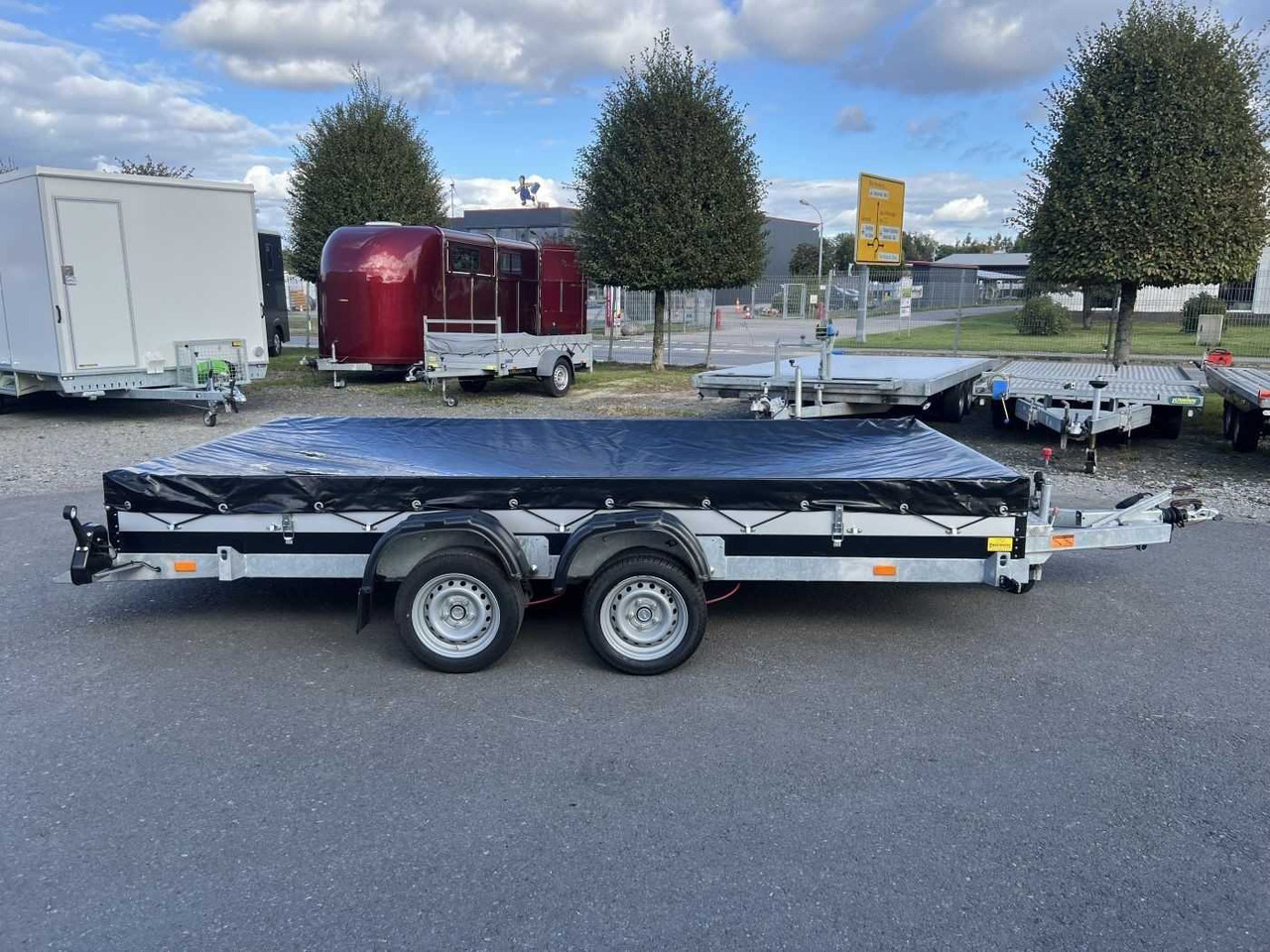 VEZEKO Husky Car FB 27.39 Autotransporter - 滚出式/ 箕斗拖车:图2 VEZEKO Husky Car FB 27.39 Autotransporter - 滚出式/ 箕斗拖车:图2