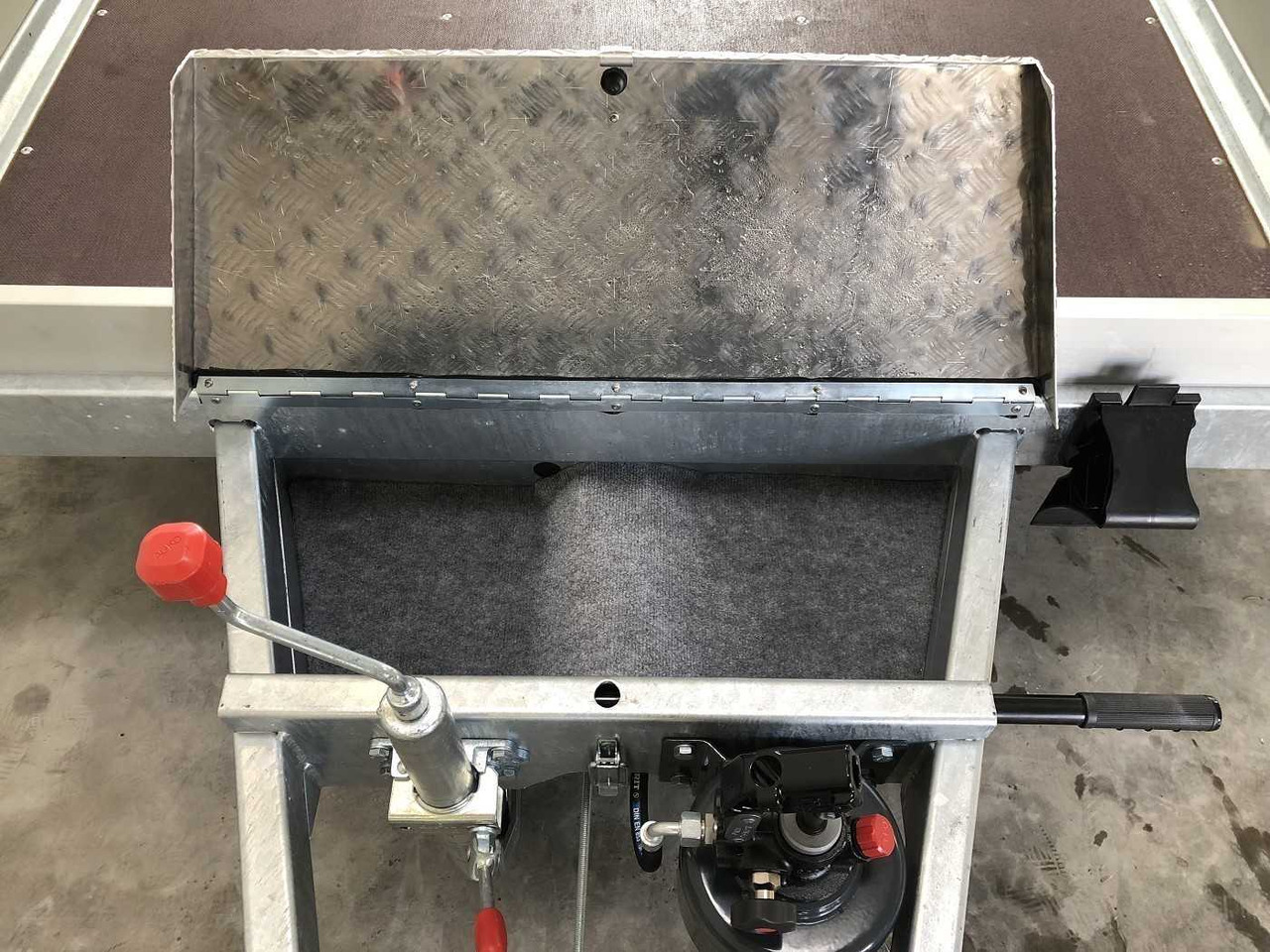 VEZEKO Husky FB 15.28 Absenker 租赁 VEZEKO Husky FB 15.28 Absenker:图18 VEZEKO Husky FB 15.28 Absenker 租赁 VEZEKO Husky FB 15.28 Absenker:图18