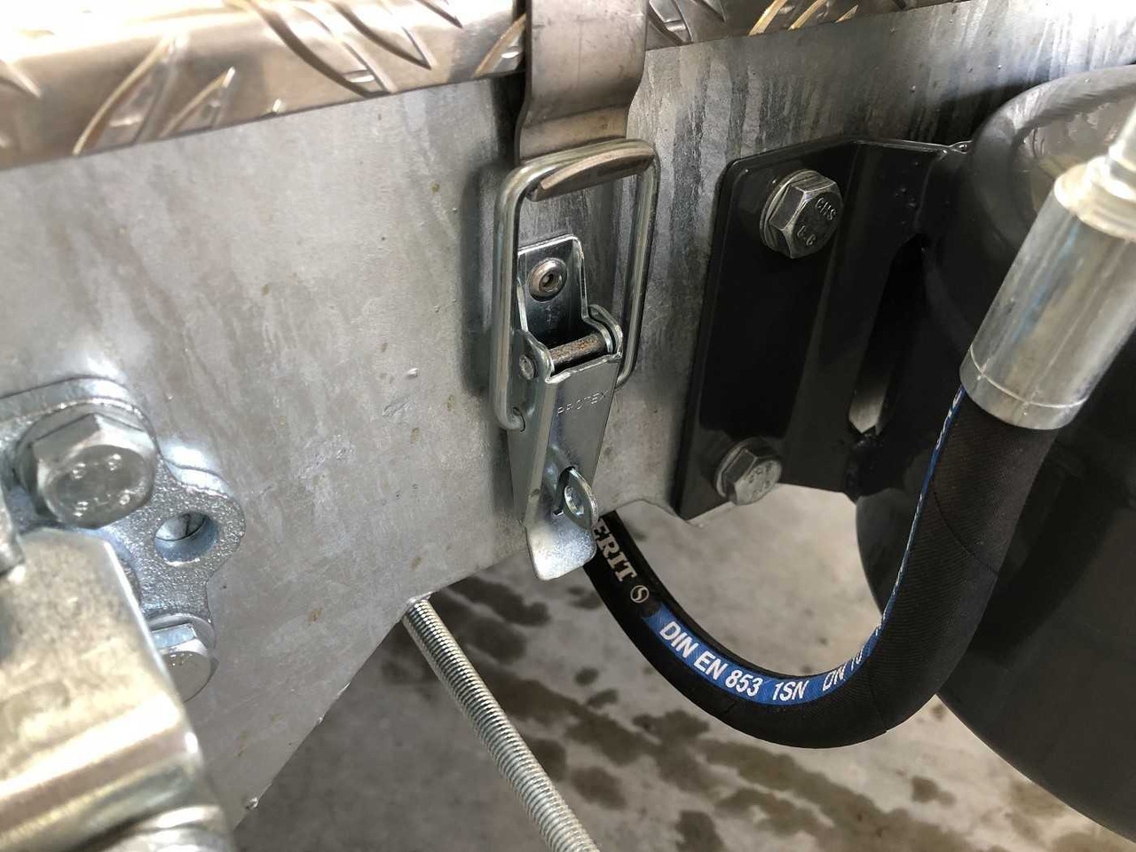 VEZEKO Husky FB 15.28 Absenker 租赁 VEZEKO Husky FB 15.28 Absenker:图19 VEZEKO Husky FB 15.28 Absenker 租赁 VEZEKO Husky FB 15.28 Absenker:图19