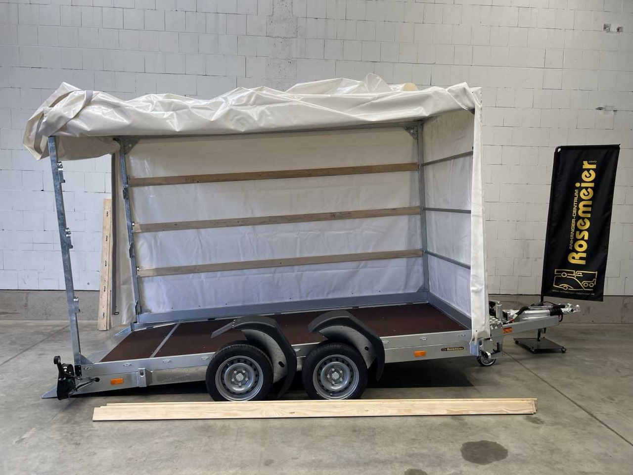 VEZEKO Husky FB 35.35 Plane weiß Absenker - 全挂车:图1 VEZEKO Husky FB 35.35 Plane weiß Absenker - 全挂车:图1