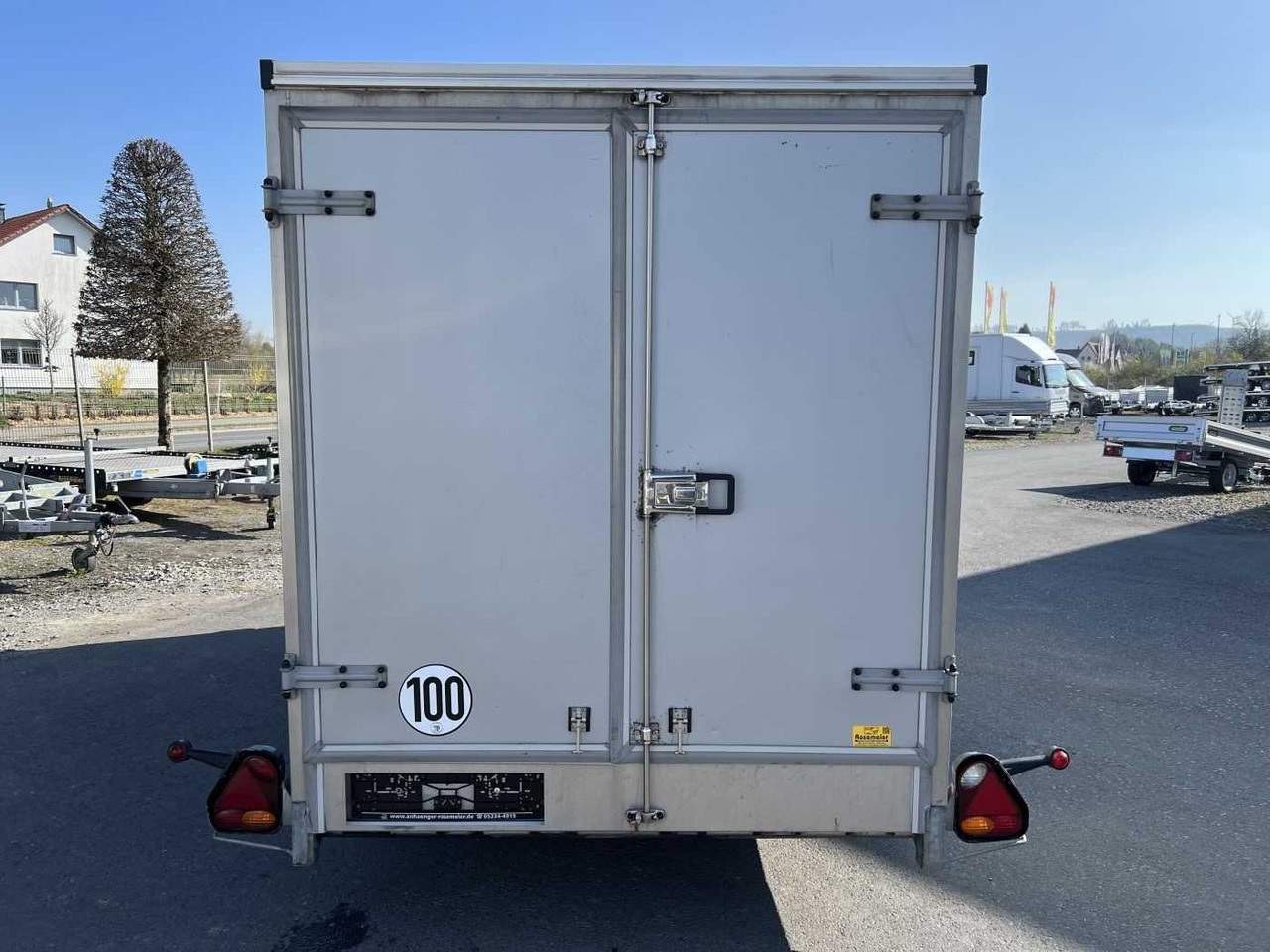 VEZEKO Husky FB K 35.40 Abs EP Tür Koffer Absenker - 封闭厢式拖车:图4 VEZEKO Husky FB K 35.40 Abs EP Tür Koffer Absenker - 封闭厢式拖车:图4