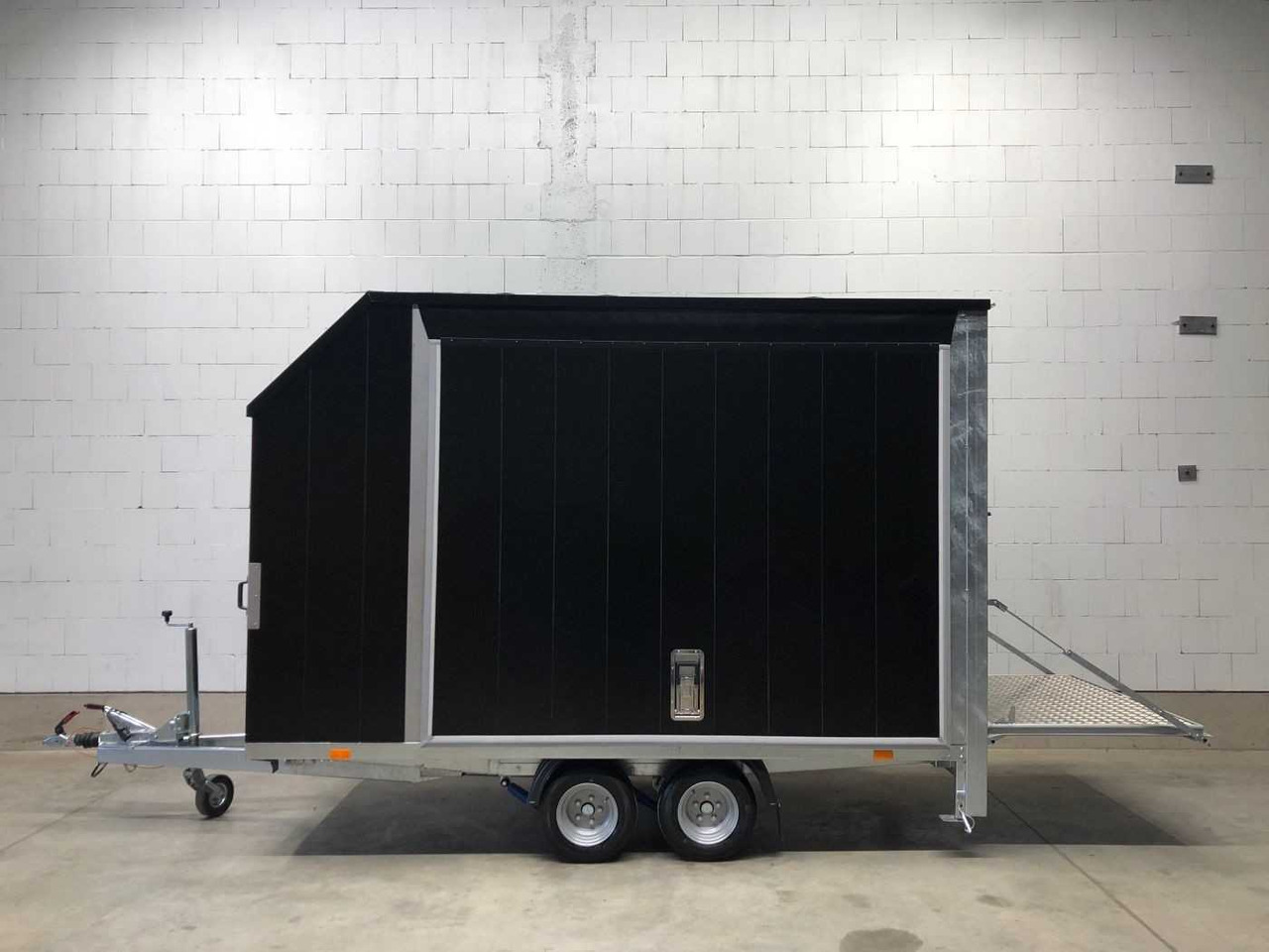 VEZEKO Kart 3 Kofferanhänger - 全挂车:图1 VEZEKO Kart 3 Kofferanhänger - 全挂车:图1