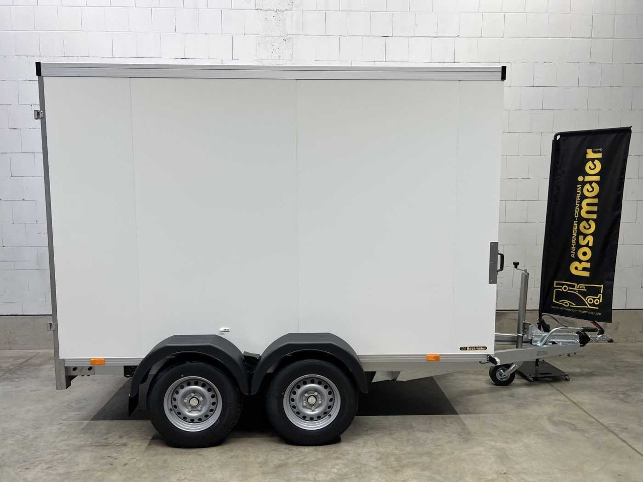 VEZEKO TK B 27.30 Kofferanhänger - 封闭厢式拖车:图2 VEZEKO TK B 27.30 Kofferanhänger - 封闭厢式拖车:图2