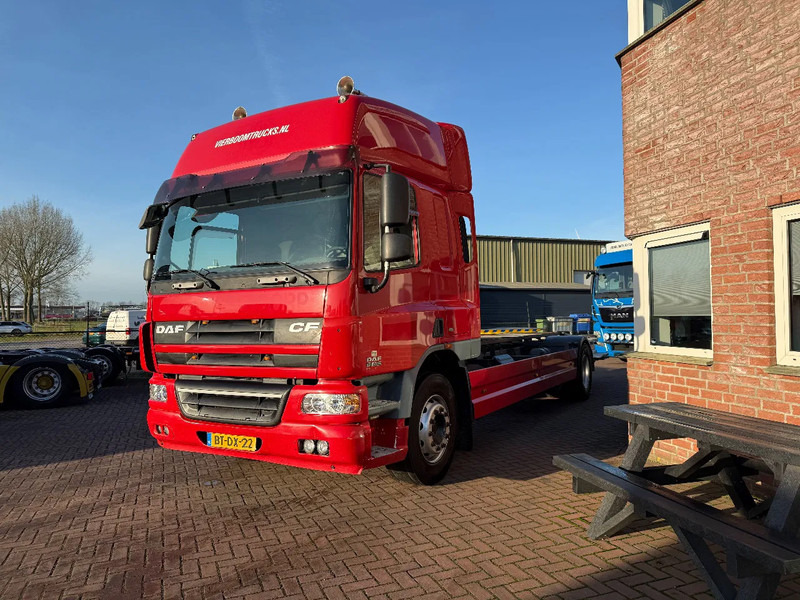 DAF CF 75 CF75-250 4X2 SPACECAB/RENOVA/STEEL/AIR/AIRCO/HOLLAND TRUCK - 集装箱运输车/ 可拆卸车身的卡车:图2 DAF CF 75 CF75-250 4X2 SPACECAB/RENOVA/STEEL/AIR/AIRCO/HOLLAND TRUCK - 集装箱运输车/ 可拆卸车身的卡车:图2