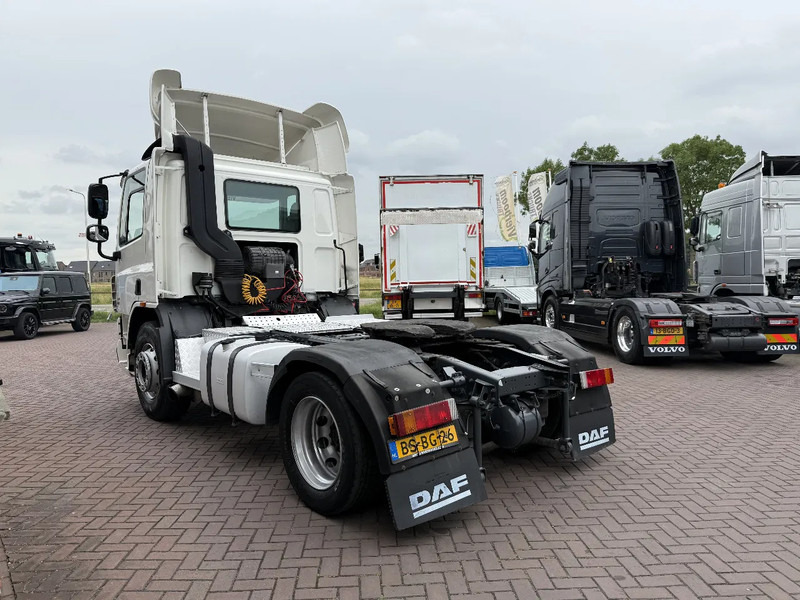 DAF CF 75 CF75-250 EURO5 - DAG CABINE MET RUIT- IDEAAL ALS RANGEERTREKKER-LAGE KM STAND!!!!!! - 牵引车:图3 DAF CF 75 CF75-250 EURO5 - DAG CABINE MET RUIT- IDEAAL ALS RANGEERTREKKER-LAGE KM STAND!!!!!! - 牵引车:图3