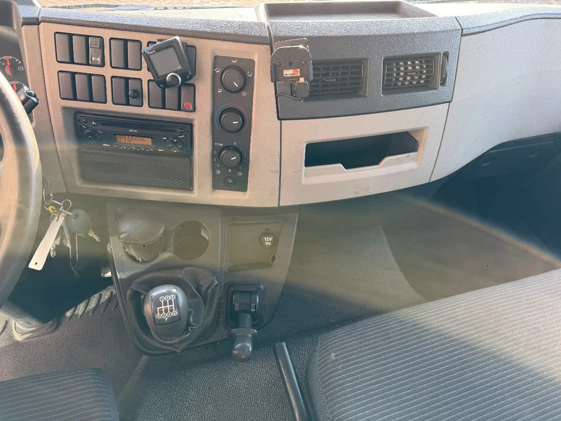Volvo FL 12 FL 280 11.990KG MANUAL GEARBOX - 驾驶室底盘卡车:图4 Volvo FL 12 FL 280 11.990KG MANUAL GEARBOX - 驾驶室底盘卡车:图4