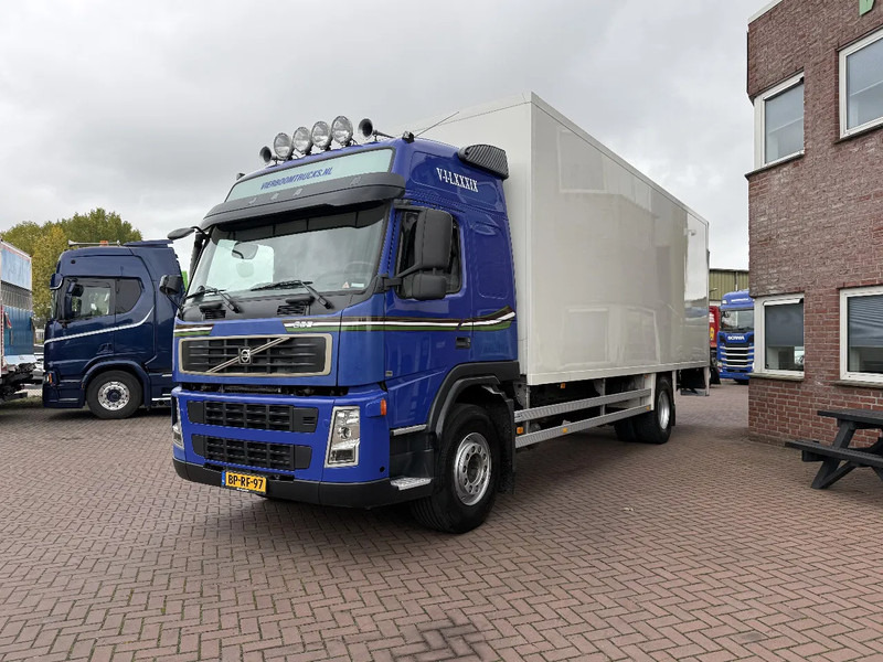 Volvo FM 260 FM9-260 4X2 / Schaltgetriebe / Koffer mit Ladebordwand / Schaltgetriebe / Euro3 - 厢式卡车:图2 Volvo FM 260 FM9-260 4X2 / Schaltgetriebe / Koffer mit Ladebordwand / Schaltgetriebe / Euro3 - 厢式卡车:图2