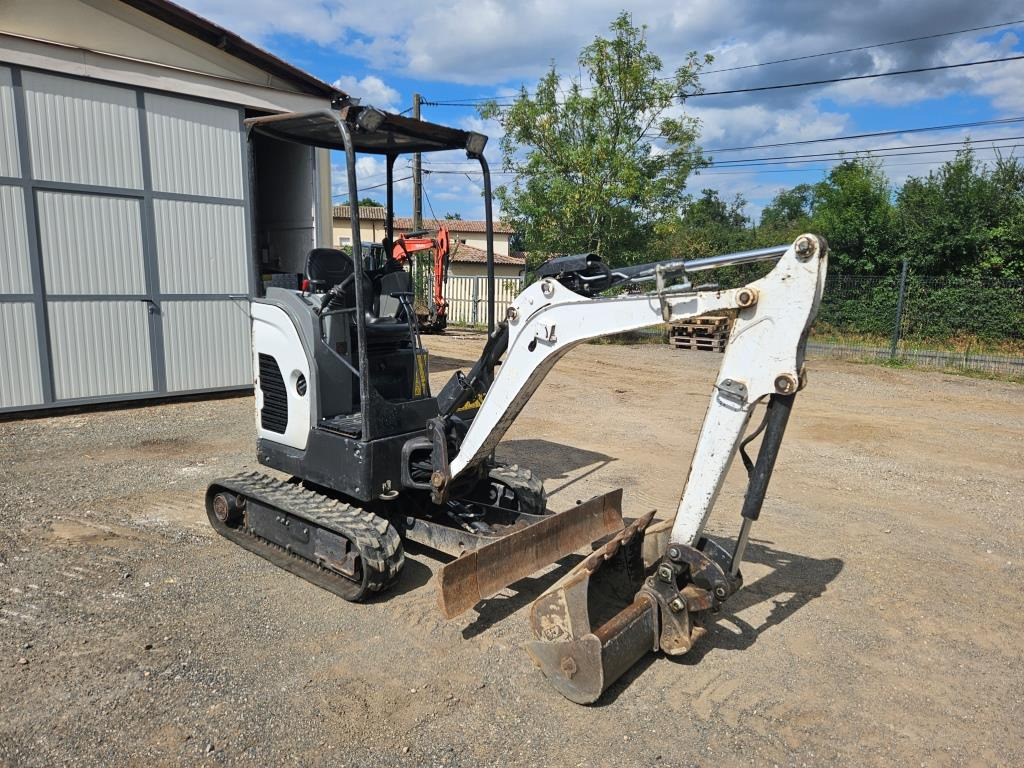 BOBCAT E 17Z - 小型挖掘机:图1 BOBCAT E 17Z - 小型挖掘机:图1