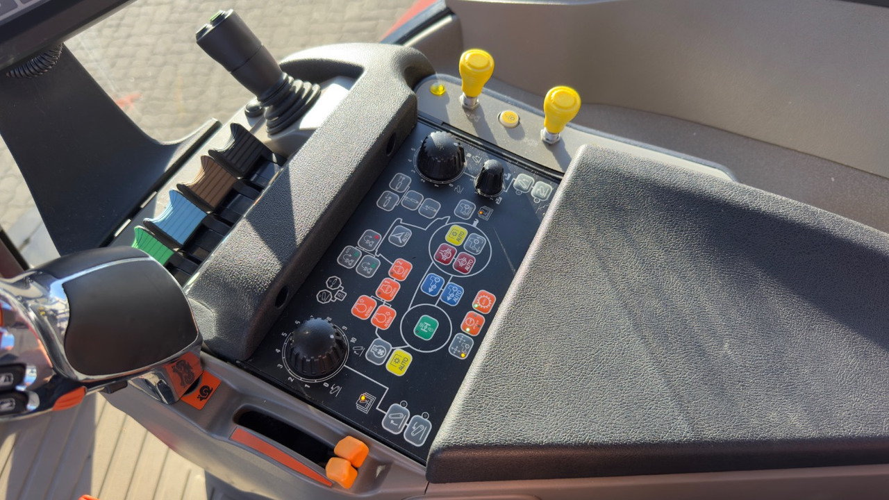 Case IH Puma 240 CVX RTK - 拖拉机:图4 Case IH Puma 240 CVX RTK - 拖拉机:图4