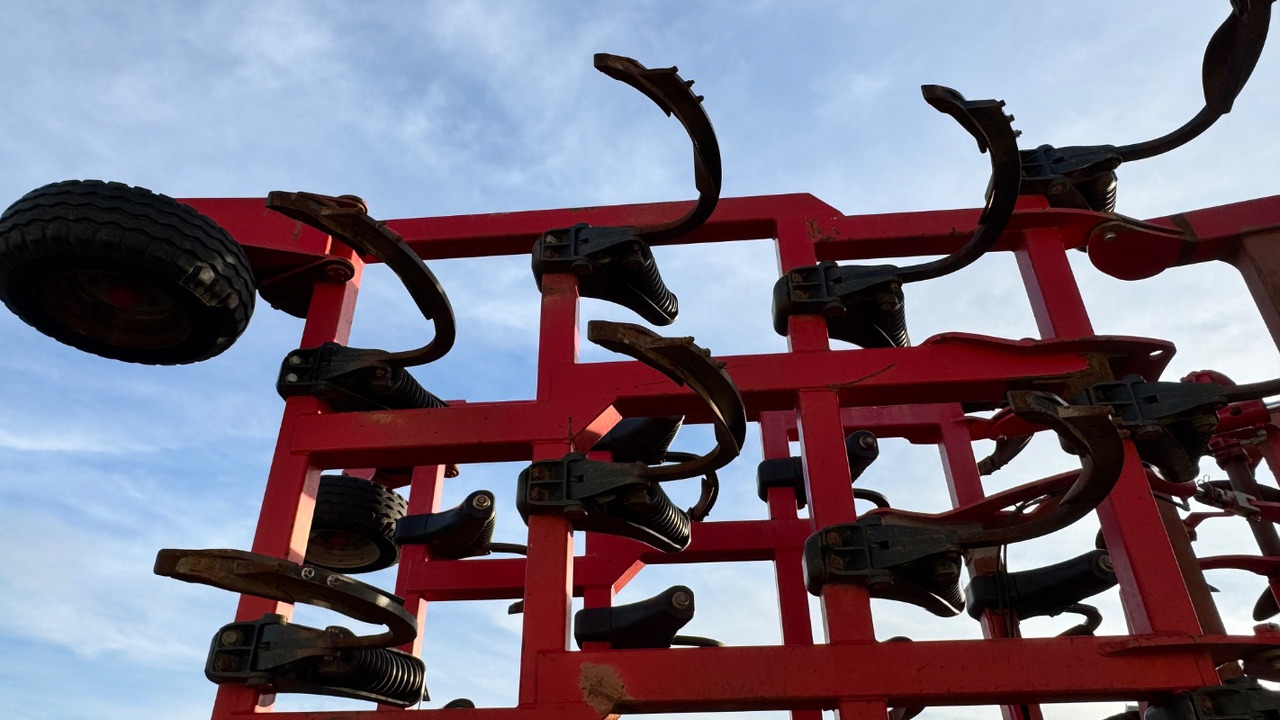 Horsch Tiger 8AS Reifenpacker TopRing - 耕耘机:图4 Horsch Tiger 8AS Reifenpacker TopRing - 耕耘机:图4