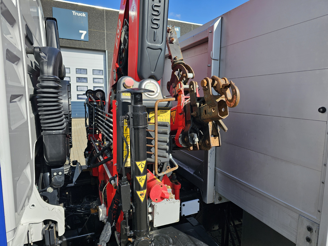 翻斗车, 起重车 MAN TGL 10.220：图20