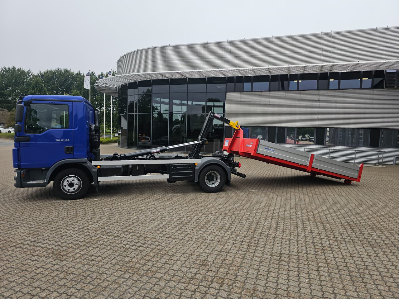 MAN TGL 12.190 BL - 吊钩升降车:图2 MAN TGL 12.190 BL - 吊钩升降车:图2