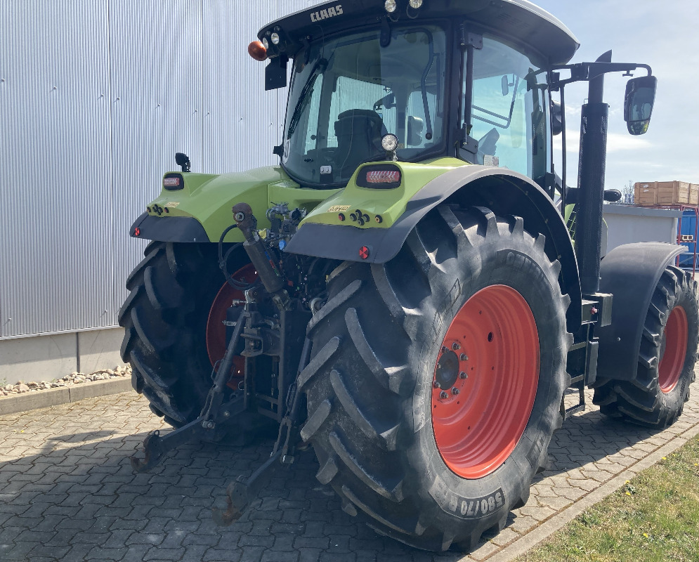 CLAAS Arion 650 CEBIS - 拖拉机:图2 CLAAS Arion 650 CEBIS - 拖拉机:图2