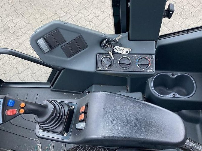 Schäffer 6680T - 伸缩臂轮式装载机:图2 Schäffer 6680T - 伸缩臂轮式装载机:图2