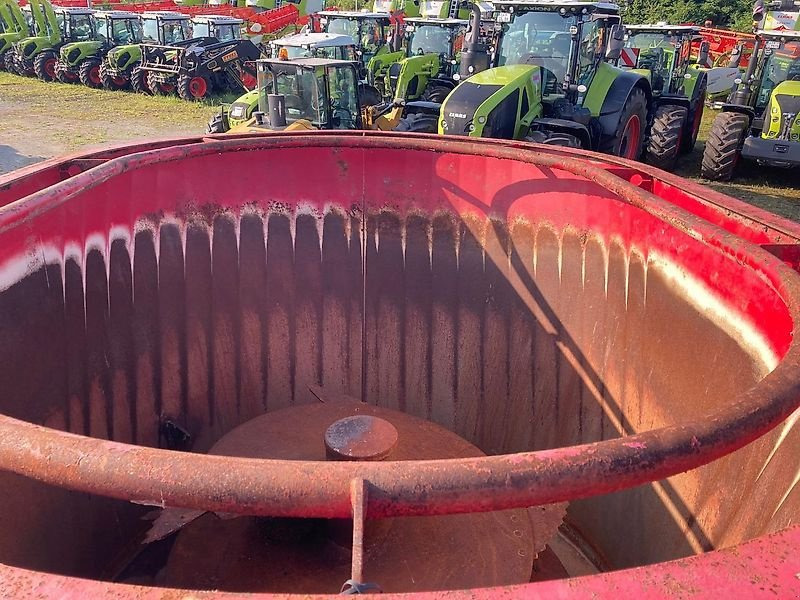 Siloking TrailedLine Classic Premium - 饲料搅拌车:图2 Siloking TrailedLine Classic Premium - 饲料搅拌车:图2