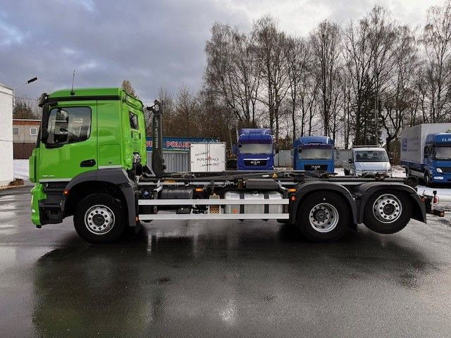 Mercedes-Benz Arocs 2643 Mit Meiller Abrollkipper Top - 吊钩升降车:图4 Mercedes-Benz Arocs 2643 Mit Meiller Abrollkipper Top - 吊钩升降车:图4