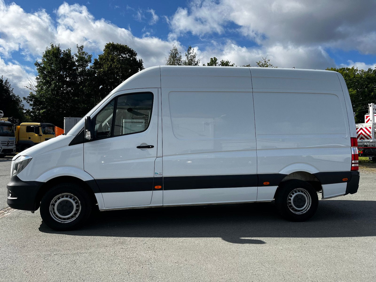 Mercedes-Benz Sprinter II Kasten 316 CDI - 无侧窗厢式货车:图4 Mercedes-Benz Sprinter II Kasten 316 CDI - 无侧窗厢式货车:图4