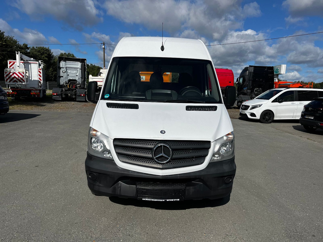 Mercedes-Benz Sprinter II Kasten 316 CDI - 无侧窗厢式货车:图2 Mercedes-Benz Sprinter II Kasten 316 CDI - 无侧窗厢式货车:图2