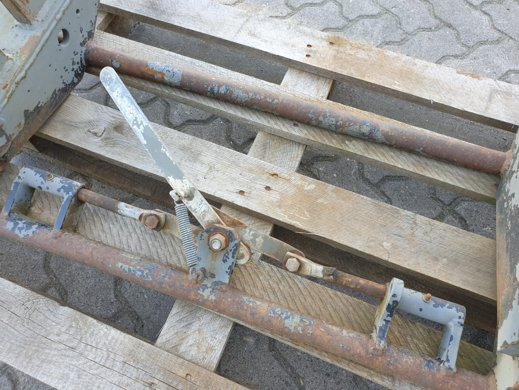 ADAPTERRAHMEN KRAMER / EURO - 牵引车前端装载机:图2 ADAPTERRAHMEN KRAMER / EURO - 牵引车前端装载机:图2