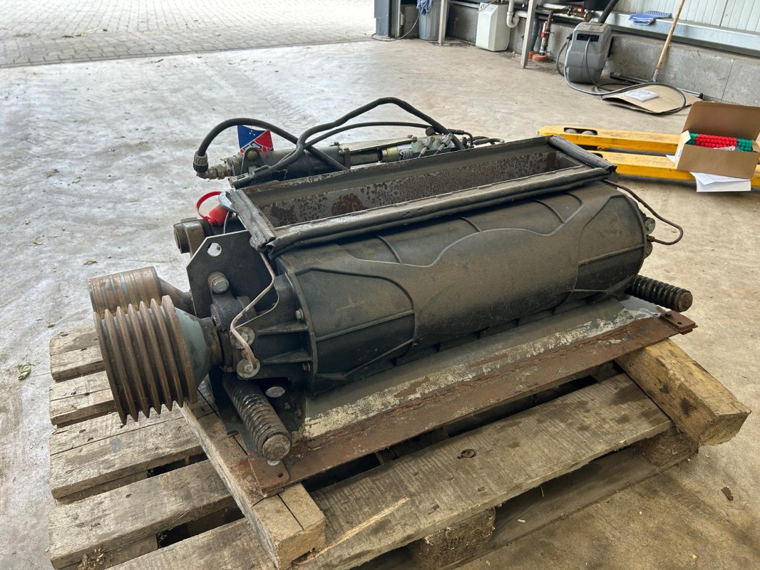 CLAAS Jaguar 890 mit Kemper 360 und PU - 收割机:图4 CLAAS Jaguar 890 mit Kemper 360 und PU - 收割机:图4