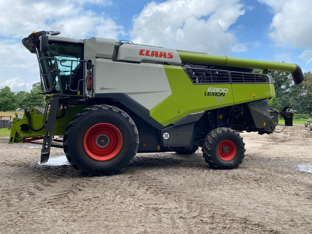 CLAAS Lexion 6800 mit Vario 930 Schneidwerk - 联合收割机:图2 CLAAS Lexion 6800 mit Vario 930 Schneidwerk - 联合收割机:图2