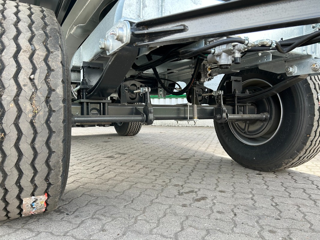 Fliegl DK 180 Maxum Fox limited - 全挂车:图3 Fliegl DK 180 Maxum Fox limited - 全挂车:图3