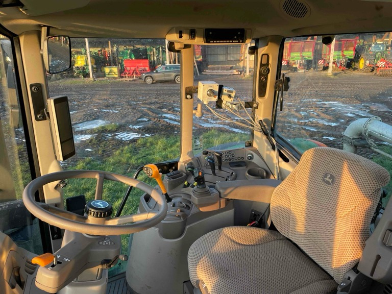 John Deere 6175M - 拖拉机:图3 John Deere 6175M - 拖拉机:图3