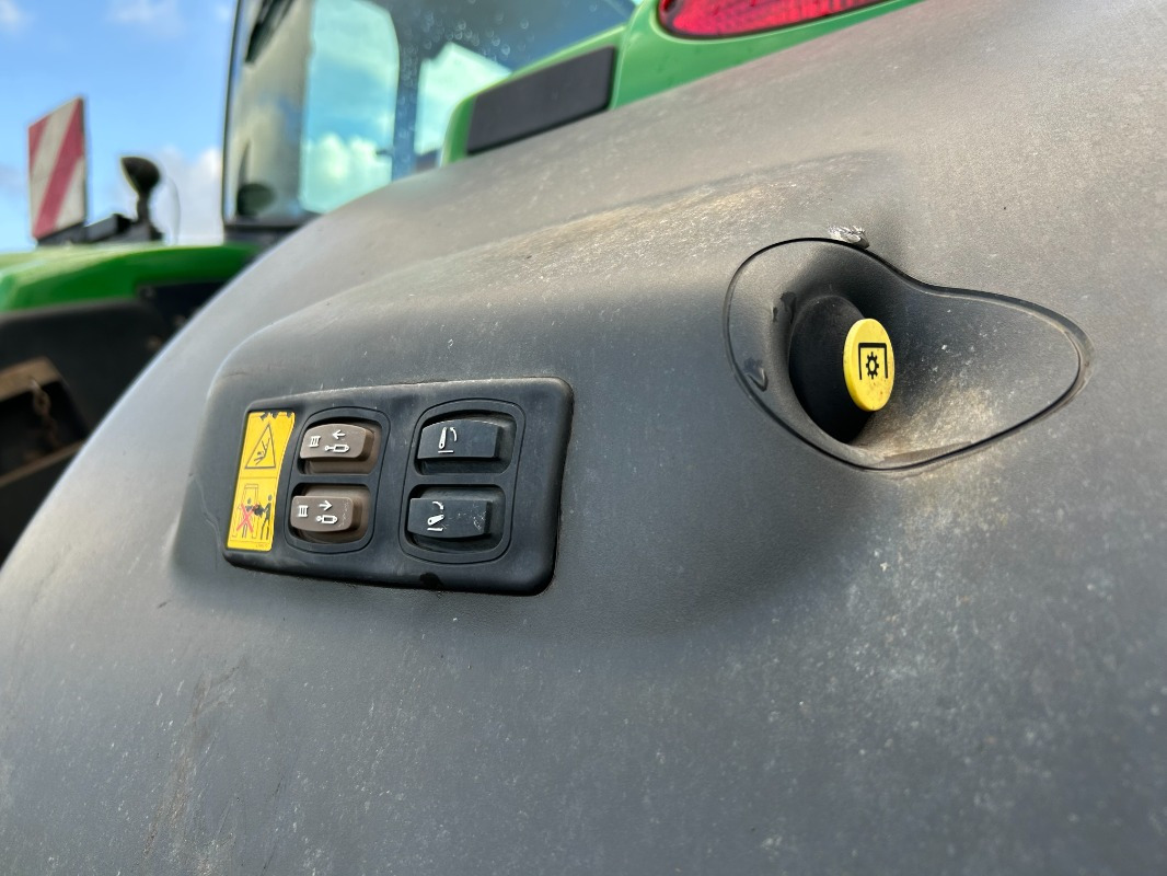 John Deere 6195R - 拖拉机:图5 John Deere 6195R - 拖拉机:图5