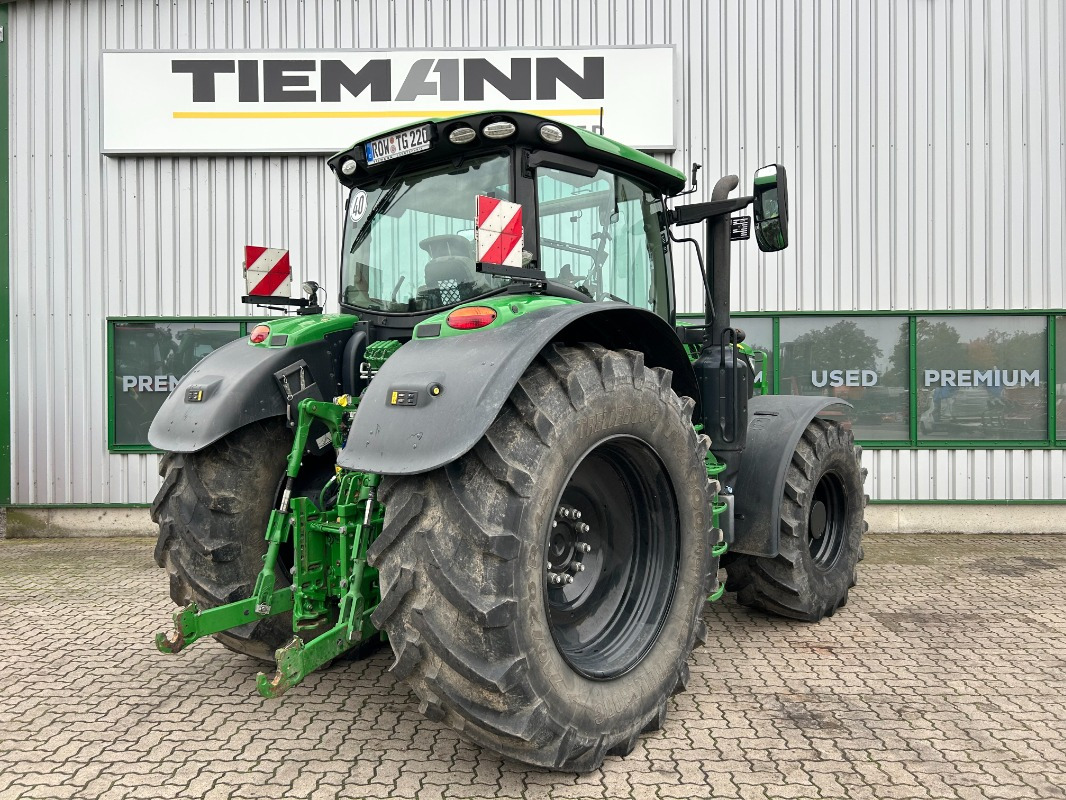 John Deere 6215R - 拖拉机:图2 John Deere 6215R - 拖拉机:图2