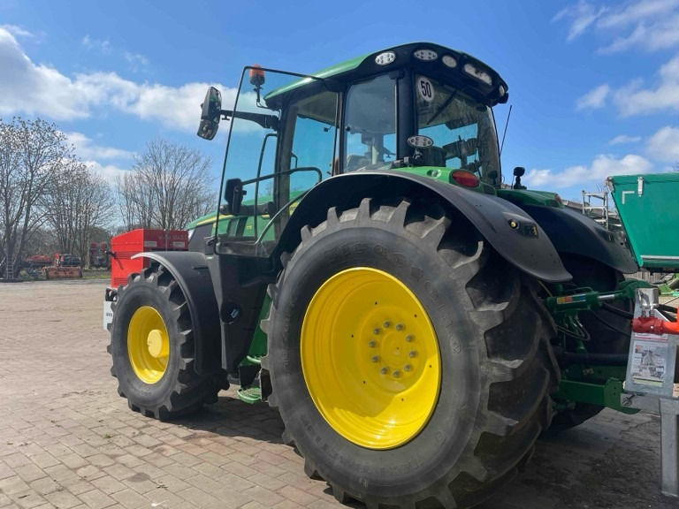 John Deere 6R 175 - 拖拉机:图4 John Deere 6R 175 - 拖拉机:图4