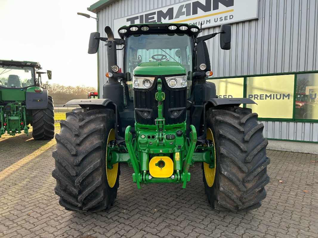 John Deere 6R 230 - 拖拉机:图4 John Deere 6R 230 - 拖拉机:图4
