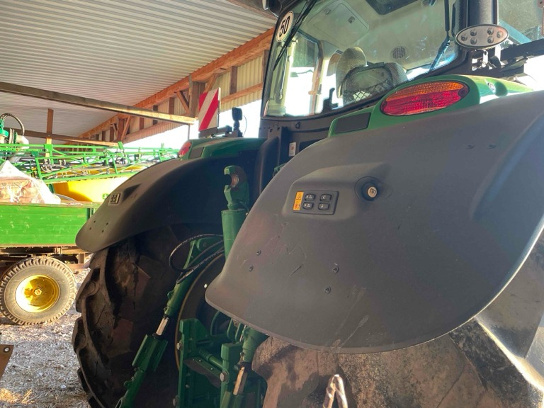 John Deere 6R 250 - 拖拉机:图3 John Deere 6R 250 - 拖拉机:图3