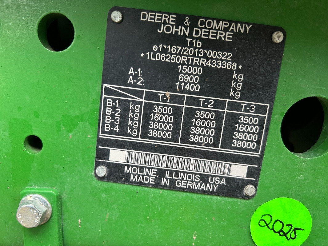 John Deere 6R 250 - 拖拉机:图4 John Deere 6R 250 - 拖拉机:图4