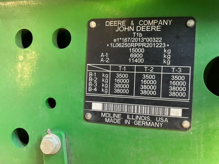 John Deere 6R 250 - 拖拉机:图4 John Deere 6R 250 - 拖拉机:图4