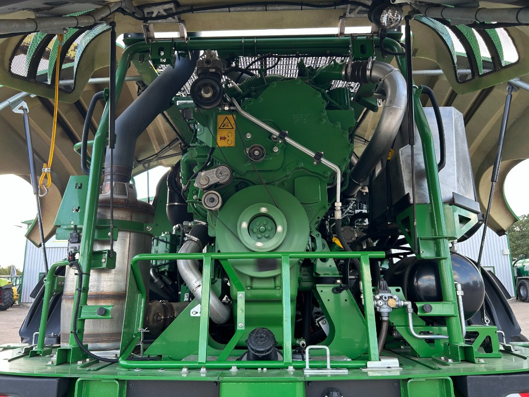 John Deere 8400 mit Kemper 475 Plus - 收割机:图5 John Deere 8400 mit Kemper 475 Plus - 收割机:图5